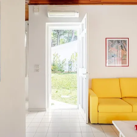 Garden Retreat Con Parcheggi Semesterbostad *